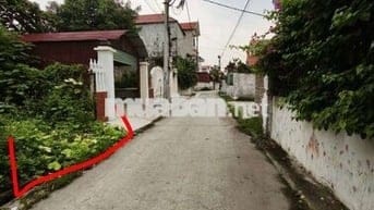 Bán 90m2 đất gần sân bay gia bình bắc ninh, ngõ ô tô thông ,giá đầu tư