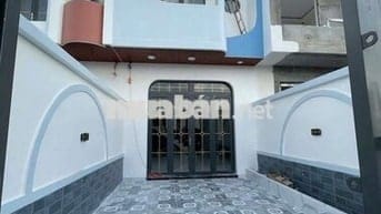 Em đang cần bán gấp căn nhà ở đường Đinh Đức Thiện - kế chợ Bình Chánh