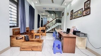 Bán Nhà  - 3 Tầng - 81M2 - Đường 22 - Linh Đông - Thủ  Đức.