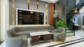 nhà mặt tiền  đường phù đổng hướng đông