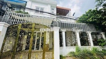 Biệt Thự 10x16 HXH An Phú Đông ( Đã tách 2 sổ)