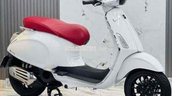vespa 125 2019 kiễng đẹp máy zin nợ xấu trả 50% ạ