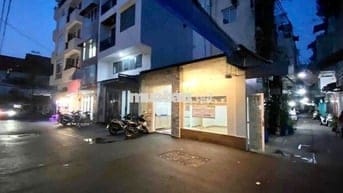 Cho Thuê Mặt Bằng Góc Đẹp Đường Số 7, Quận 3 ( KD Tự Do )