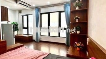 Siêu HOT CCMN 30m2 Full nội thất. Phòng rộng, cửa sổ thoáng_ Hoàng Cầu