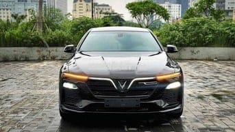 VinFast Lux A2.0 2023 - 30000 km