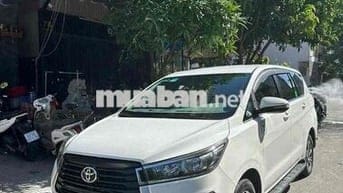 Toyota Innova 2021 E 2.0 MT - 125000 km