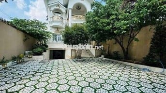 Cho thuê biệt thự có hồ bơi. Phường Hiệp Thành. Thủ Dầu Một. 33tr