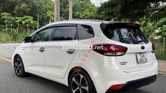 Kia Rondo 7 chỗ – rộng rãi, khỏe khoắn