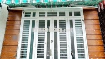 Rất ngộp cần gấp bán căn nhà 1 lầu Bà Điểm 4,Hóc Môn , 670Tr, Sổ Riêng