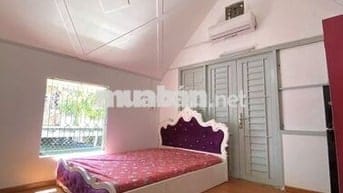 TRỐNG MẶT BẰNG NẰM GẦN CHỢ PHẠM THẾ HIỂN