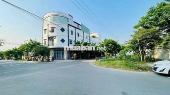 Góc ngã tư Khu Đô Thị Phước Lý 2 mặt tiền đường 7m5