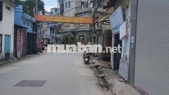 Phòng trọ 25m2 đẹp khép kín giá rẻ, điện nước rẻ.Có điều hòa 2 chiều