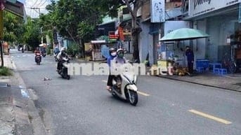 nhà mặt tiền HT13 1 trệt 1 lầu . sổ đỏ chung . số nhà quận.
