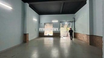 CHo thuê nhà mặt tiền đường Lê thúc hoạch 8x20m 1L thông suốt