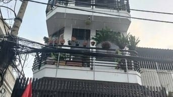 BÁN NHÀ KHU NGUYỄN CỬU ĐÀM . HẺM ĐỐI DIỆN TRƯỜNG CẤP 3 TÂN BÌNH 4 Lầu 