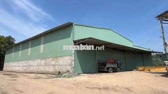 Kho xưởng 830m² trong cụm kho đường Quốc Lộ 1A, lộ Container