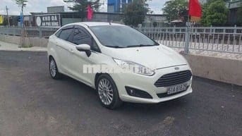 Gia đình cần bán xe ford fiseta 2014 số tự động
