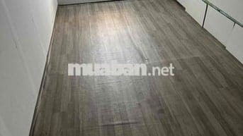 nguyên tầng lầu 1 cho thuê,,giờ giấc tự do