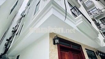 Bán Nhà Cổ Nhuế BTL Cạnh KĐT Resco 35m 4 Tầng Lô Góc Ô Tô 8,5 tỷ