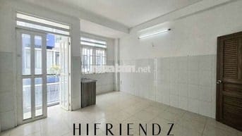 KHAI TRƯƠNG PHÒNG MỚI XÂY, BAN CÔNG, GÁC CỬA SỔ GẦN ĐH VĂN HIẾN