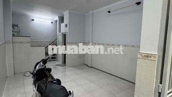 NHÀ NGUYÊN CĂN 2 PHÒNG NGỦ 1 PHÒNG KHÁCH 2 TOLET, NGAY CHỢ CÂY QUÉO