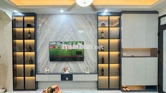 Nhà ô tô đỗ cổng 40m2 , 4 ngủ , đường Lạc Long Quân