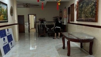 Cho thuê mặt bằng 125m2 ( 5 x 25m ) 1 pn / 1 wc  , có nội thất .