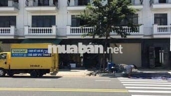Bán gấp căn shophouse nằm ngay mặt tiền 22m giá chỉ 1ty200