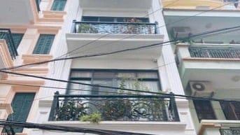 Nhà đẹp 5 tầng (4x18m) Đông tứ trạch. Mặt tiền Thạch Thị Thanh - 23 tỷ