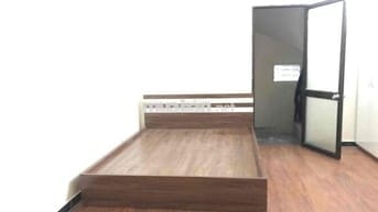 Chính chủ cho thuê phòng 24m khép kin có nội thất đầy đủ Yên Phụ