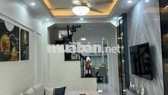 Nhà đẹp 30M x 5T Lê Đức – full nội thất, gần chợ, ô tô, KD – 6,1 tỷ
