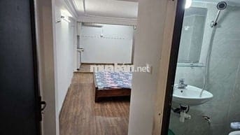 127 văn cao. 25m2 ở 1 người. Vskk. Full đồ