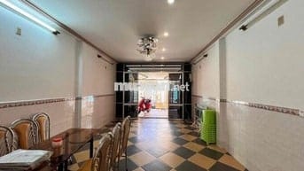 cho thuê nhà mặt tiền đường ô tô, trung tâm tp Nha Trang.