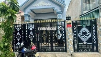 Cần bán nhà Cấp 4, Nguyễn Hữu Trí, giá cả thương lượng.