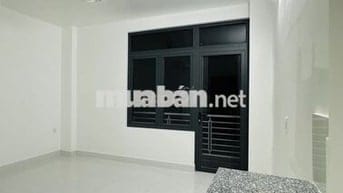 Phòng trọ có ban công, máy lạnh quận 8 gần cầu Nguyễn Văn Cừ