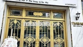 cần sang tiệm nail full nội thất lượng khách ổn định Tân phú