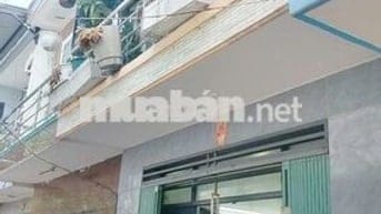 Chủ muốn bán căn nhà 1 trệt 1 lầu gần bến xe Q8-Bình Hưng. 32m2/1ty80