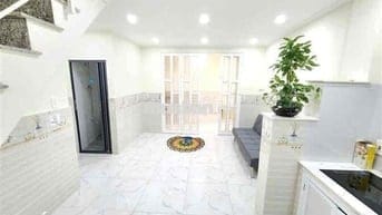 Bán nhà Quanng Trung, 40m2, 2 Tầng, 2PN, hẻm ÔTÔ nhựa 4m, nhà mới, TL