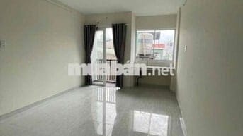 Cho thuê căn hộ Studio ban công rộng rãi tại Quận 4 – Nội thất đầy đủ