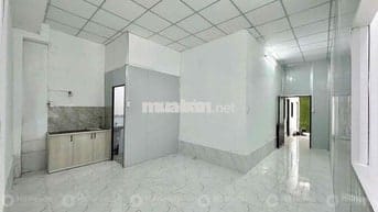 phòng mới xây trống sẵn gần satra mall phạm hùng