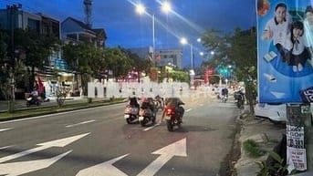 Cho thuê nhà mặt tiền đường Nguyễn Lương Bằng