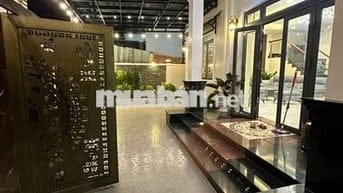 CHO THUÊ VILLA CAO CẤP 13PN NỘI THẤT HIỆN ĐẠI NGUYỄN SIÊU P7 ĐÀ LẠT