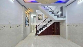 Nhà trệt lầu 4PN cách đường Trần Hưng Đạo CR 20m