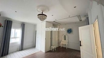 Nhà hẻm 3 tầng + Diện tích đất 100m2 + 4 phòng ngủ + Kiệt Hoàng Diệu