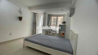 Cho Thuê Phòng STudio ban công gần đại học kinh tế Q10