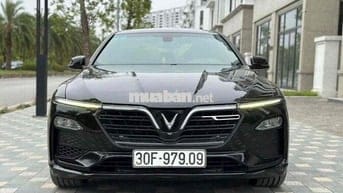 VinFast Lux A2.0 2019 2.0 AT - 85000 km