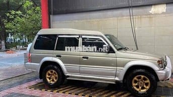 Mitsubishi Pajero 2004 - 7 chỗ V33 đẹp lắm