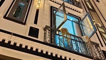 Cho thuê nhà phố Quang Trung, full nội thất, ở ngay, giá rẻ sinh viên