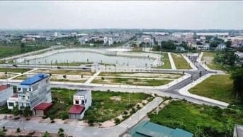 TÔI bán lô đất 6*18m mặt vành đai gần hồ điều hoà TT Thắng giá 4.3 tỷ