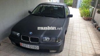 Xe BMW 320i 1996 cho anh em trải nghiệm